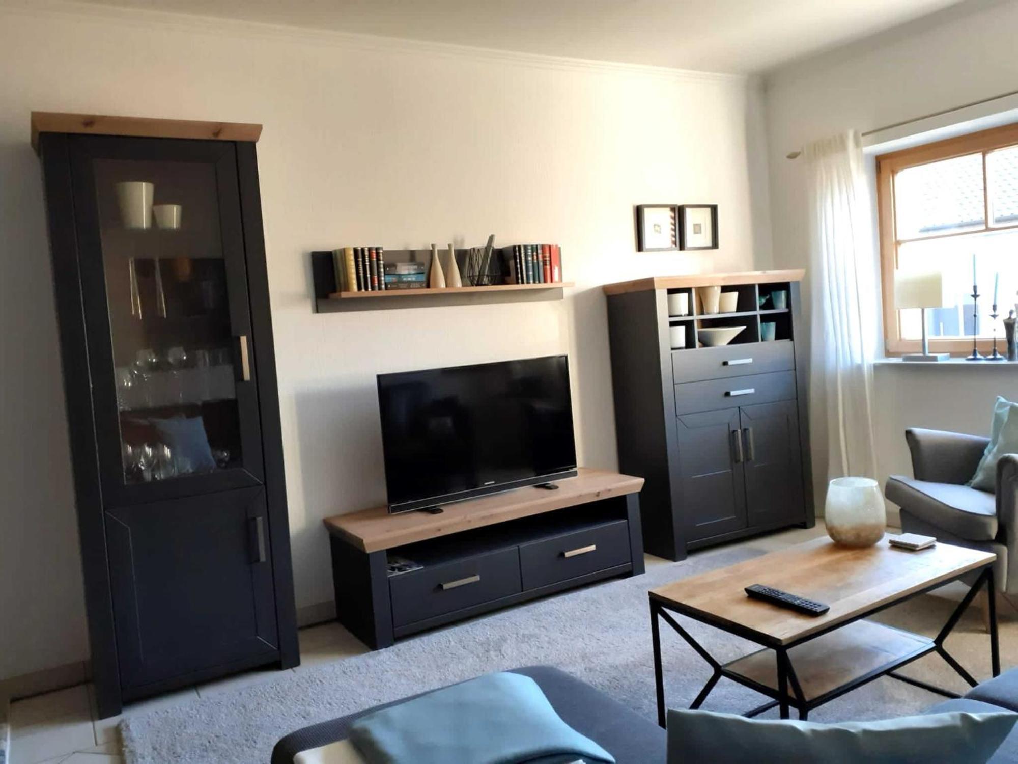 Flat With Idyllic Garden In *